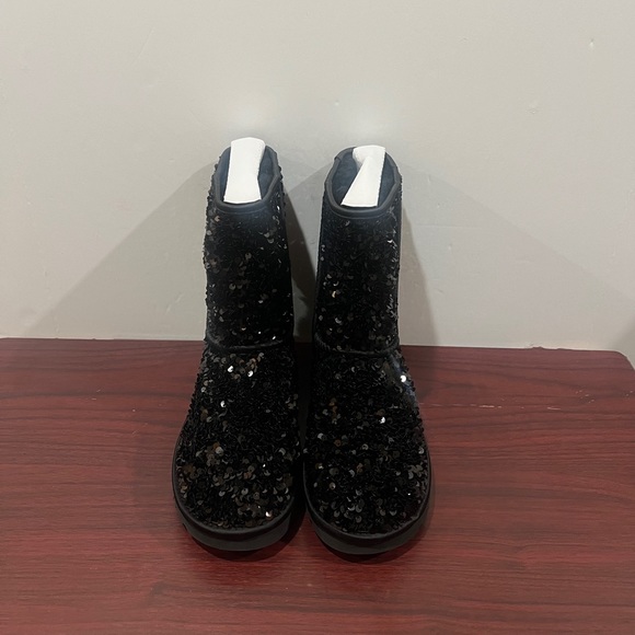 Ugg, Classic Short Chunky Sequin, 1130650, Black - Picture 9 of 12